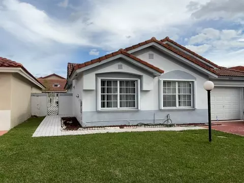 18965 NW 54th Ave, Miami Gardens, FL 33055