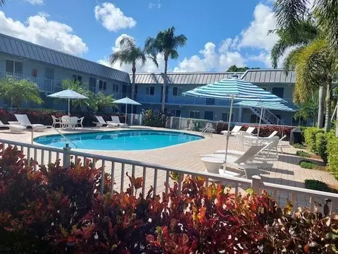 1460 NE 18 St #206, Fort Lauderdale, FL 33305