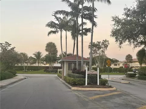 10167 Twin Lks #10167, Coral Springs, FL 33071