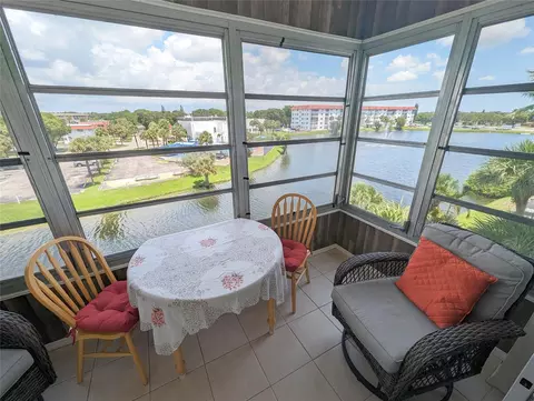 4851 NW 21st St #414, Lauderhill, FL 33313