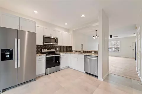 743 NW 42 Ave #7D, Plantation, FL 33317