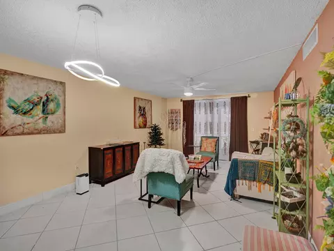 1830 N Lauderdale #4115, North Lauderdale, FL 33068