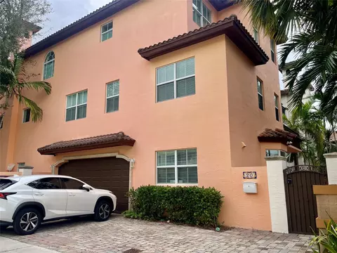20 NE 16th, Fort Lauderdale, FL 33301