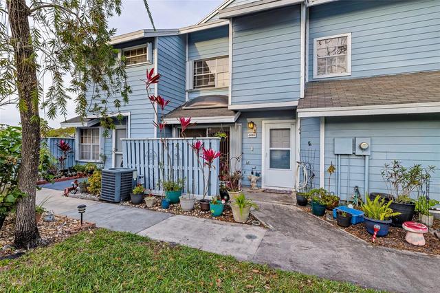 2082 Champions, North Lauderdale, FL 33068