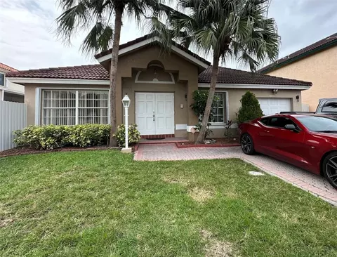 18856 NW 79 Ct, Hialeah, FL 33015