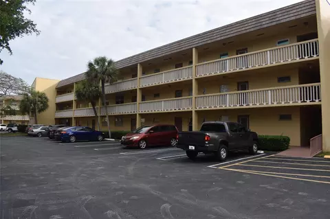 6161 NW 57th Ct #102, Tamarac, FL 33319