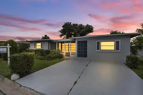 6805 NW 9th Ct, Margate, FL 33063