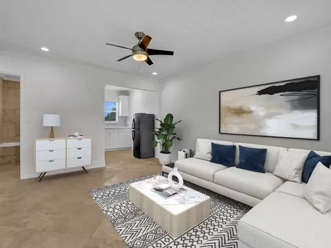 17 NE 2nd #206, Dania Beach, FL 33004