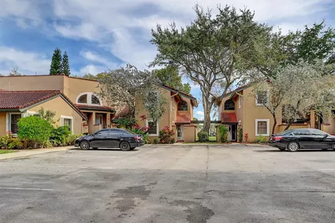 9261 W Sunrise, Plantation, FL 33322