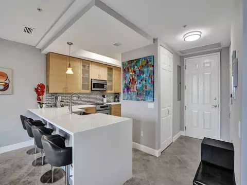 2631 NE 14th Ave #319, Wilton Manors, FL 33334