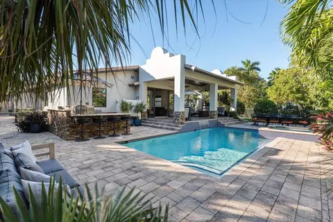 2600 NE 18th, Fort Lauderdale, FL 33305