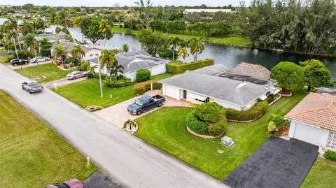 7208 NW 89 Ave, Tamarac, FL 33321