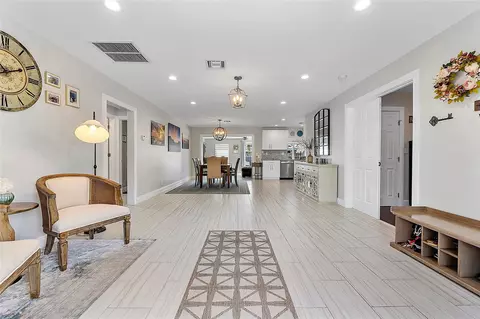 260 SE 8th, Pompano Beach, FL 33060