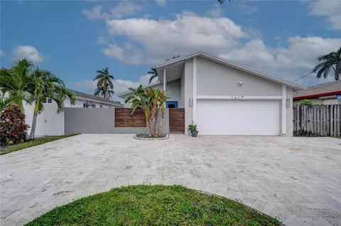 2619 Coolidge, Hollywood, FL 33020