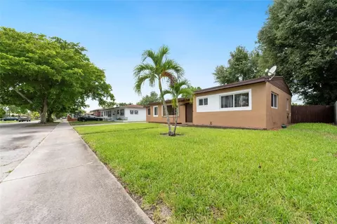 1821 NW 186th St, Miami Gardens, FL 33056