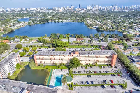 1780 NE 191st St #701-2, Miami, FL 33179