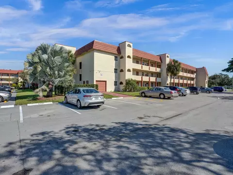 2951 E Sunrise Lakes Dr #203, Sunrise, FL 33322