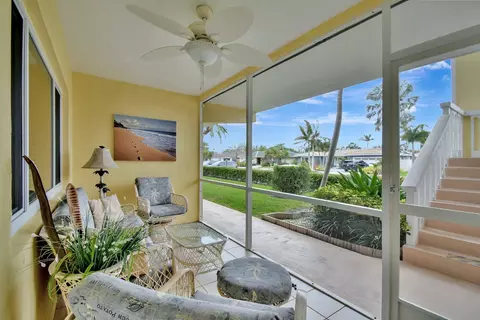 2121 NE 68th St #102, Fort Lauderdale, FL 33308