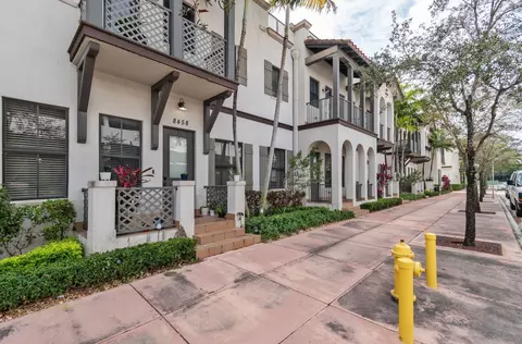 8458 NW 52nd #8458, Doral, FL 33166