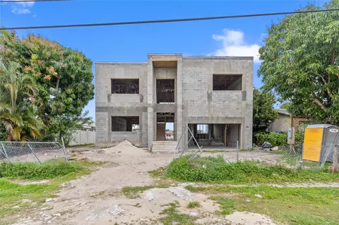 2811 Mckinley St, Hollywood, FL 33020