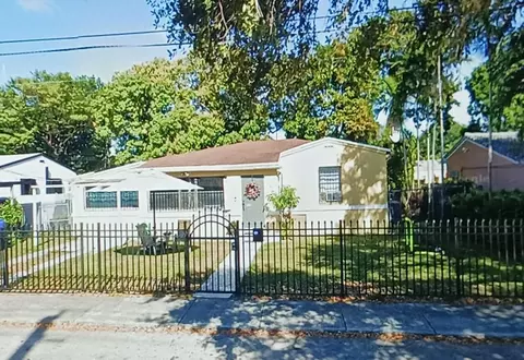 1141 NW 56th St, Miami, FL 33127
