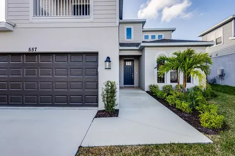 557 SE Ranch Oak Cir, Port Saint Lucie, FL 34984
