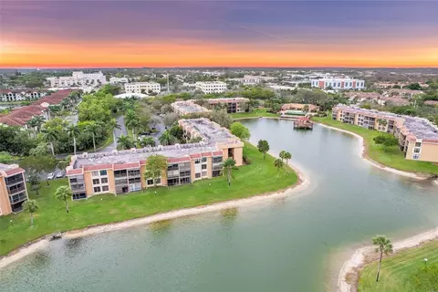 6618 Coral Lake Dr #206, Margate, FL 33063