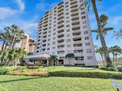 90 Edgewater Dr #1021, Coral Gables, FL 33133