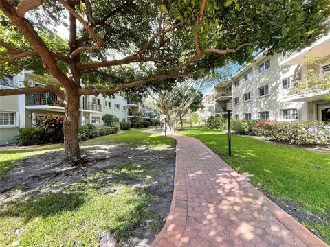 3000 NE 5 #105-A, Wilton Manors, FL 33334