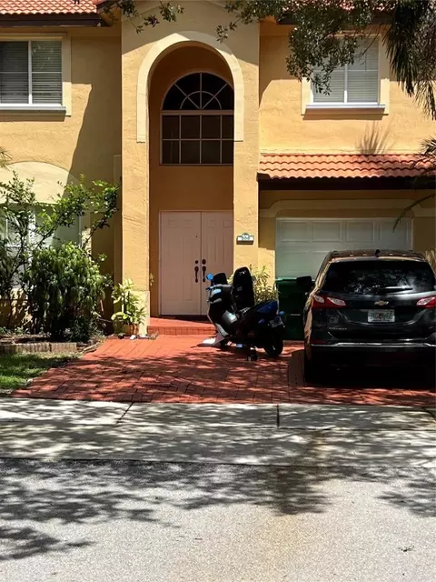 Undisclosed, Davie, FL 33325