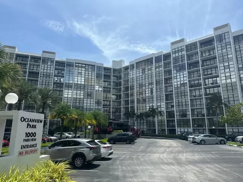 1000 Parkview Dr #102, Hallandale Beach, FL 33009