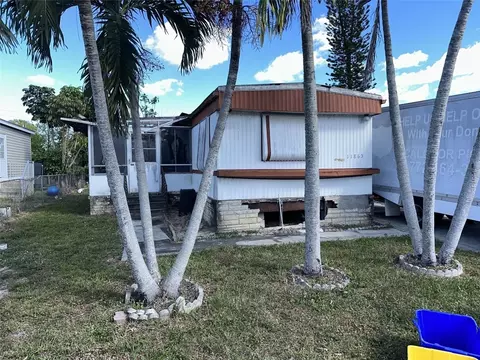 11865 Watergate Cir, Boca Raton, FL 33428