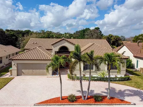 2743 W Orchard Cir, Davie, FL 33328