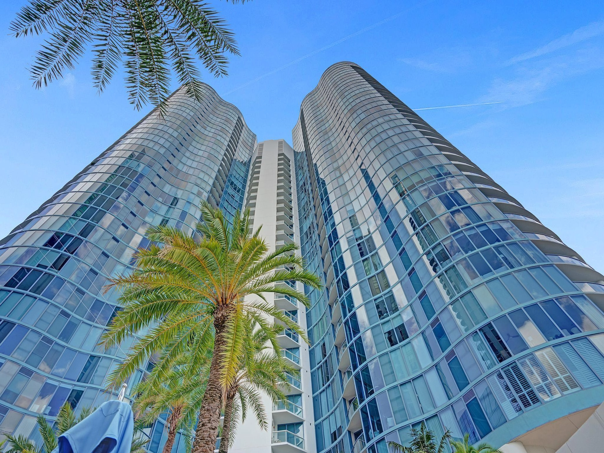 333 Las Olas Way Unit 3305  