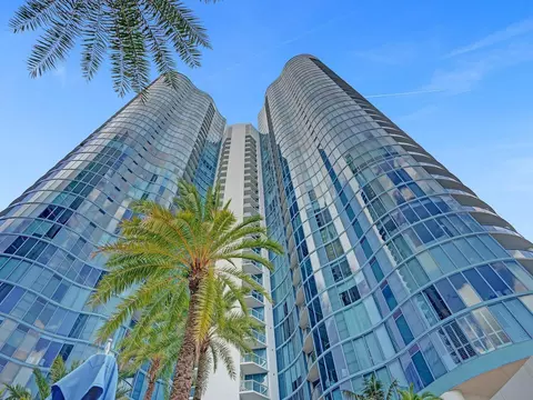 333 Las Olas Way #3305, Fort Lauderdale, FL 33301