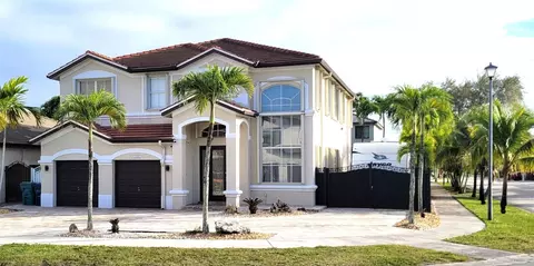 15392 SW 14th Ln, Miami, FL 33194