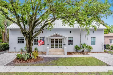 120 Sunset Way, Miami Springs, FL 33166
