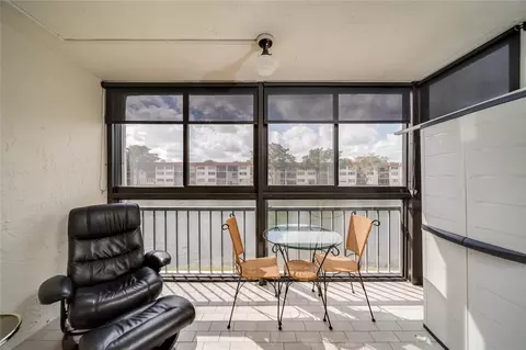 361 S Hollybrook Dr #203, Pembroke Pines, FL 33025