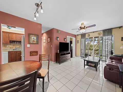 2990 NE 16th Ave #C306, Oakland Park, FL 33334