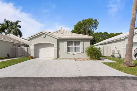 5046 SW 154 Pl, Miami, FL 33185
