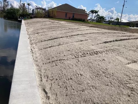 611 SW 28th Ter Cpe, Cape Coral, FL 33914