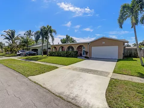 3951 NW 5 St, Coconut Creek, FL 33066