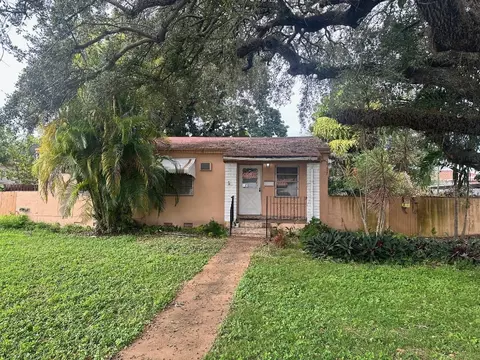 1700 SW 73rd Ct, Miami, FL 33155