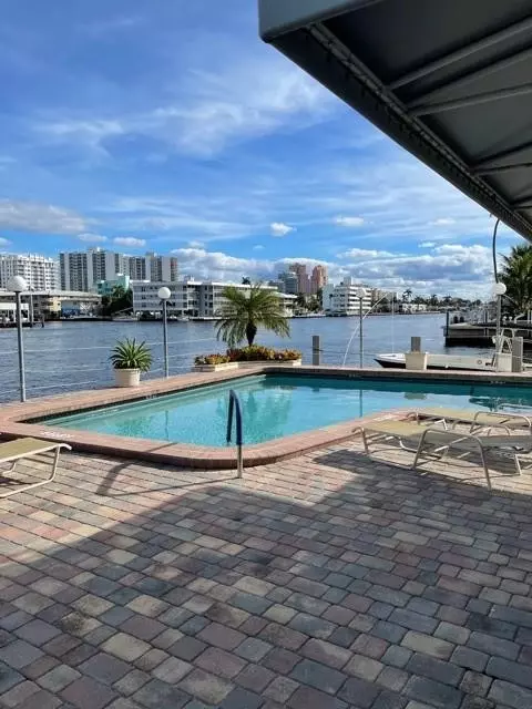2900 NE 30th St #5A, Fort Lauderdale, FL 33306