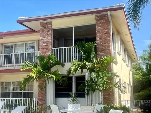 3215 NE 15 St #205, Pompano Beach, FL 33062