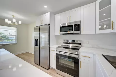 303 Markham N #303, Deerfield Beach, FL 33442