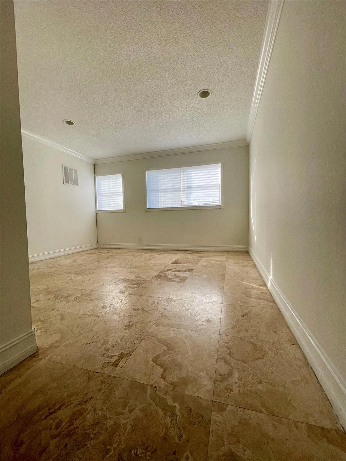 2008 Jackson St Unit D5  