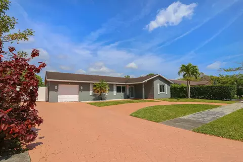 14759 SW 71st Ln, Miami, FL 33193