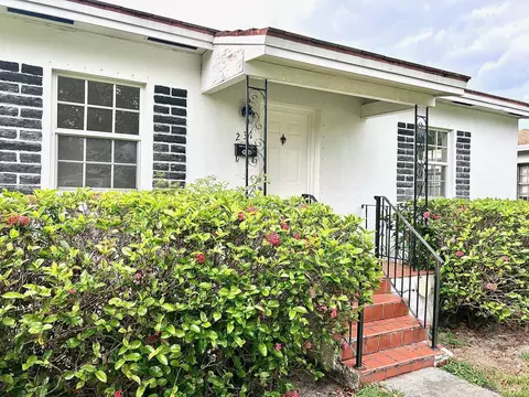231 Corydon Dr, Miami Springs, FL 33166