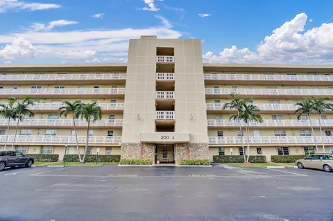 200 SE 5th Ave #601, Dania Beach, FL 33004